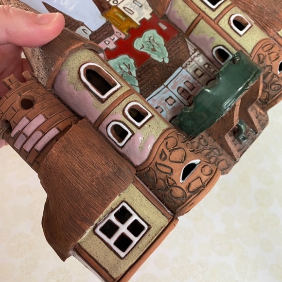 Vintage Pottery wall hanging fairy tale castle scene handmade in Lithuania - Picture 8 of 8